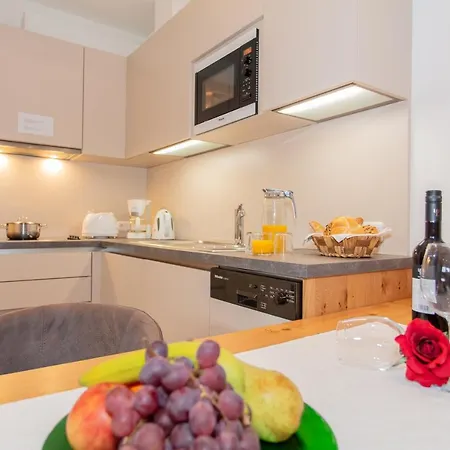 Buchner * Zell am See